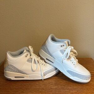 Nike Air Jordan 3 Retro Craft - worn once. Great condition!